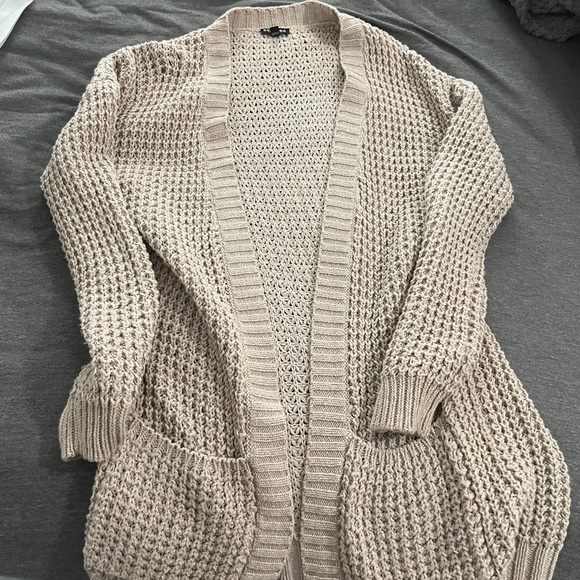 Express cardigan Size Medium barely worn - Picture 1 of 4